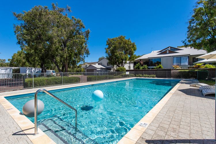 Escape to 39  @ Cape View