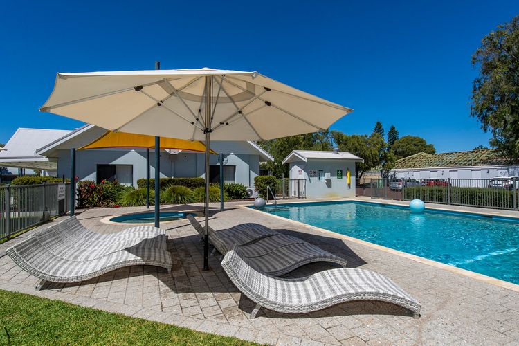 Escape to 39  @ Cape View