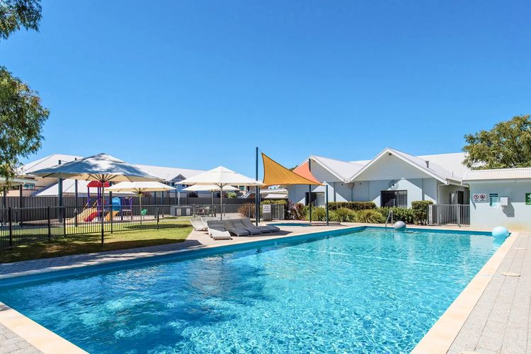 Escape to 39  @ Cape View