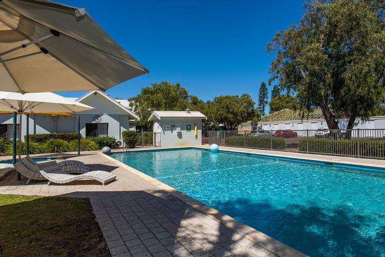 Escape to 39  @ Cape View