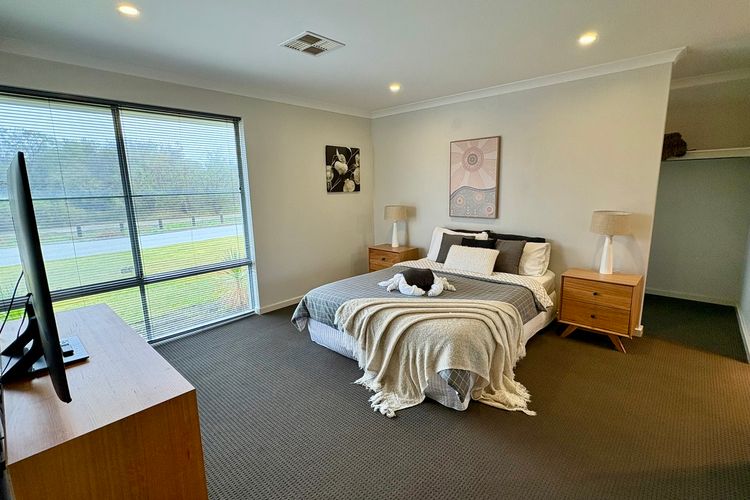 Estuary Break in Erskine