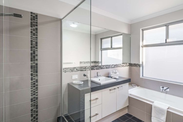 Stylish Marina-Front Getaway – Port Geographe