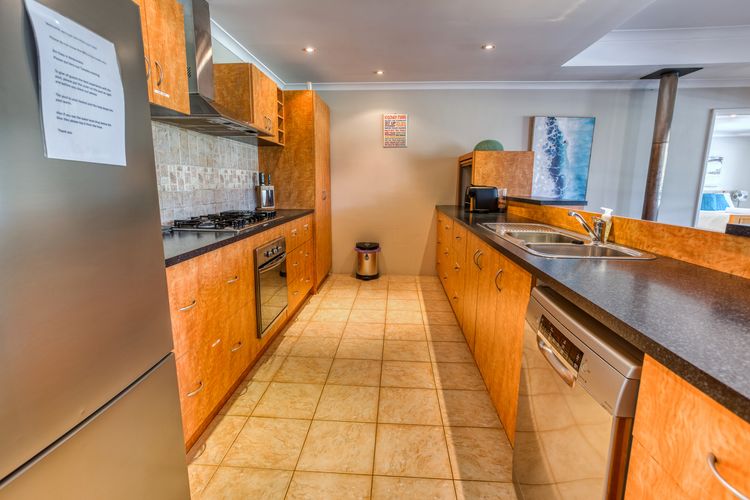 Pool and Putt Paradise