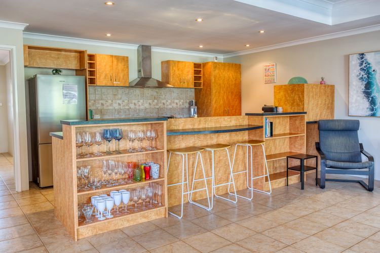 Pool and Putt Paradise