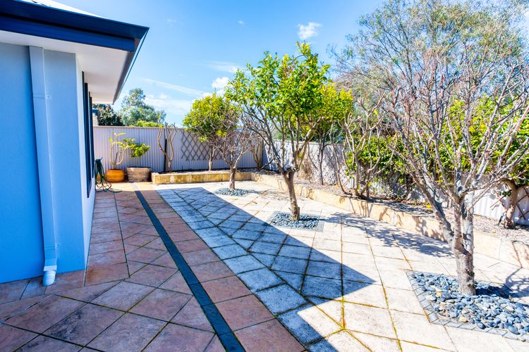 Pool and Putt Paradise