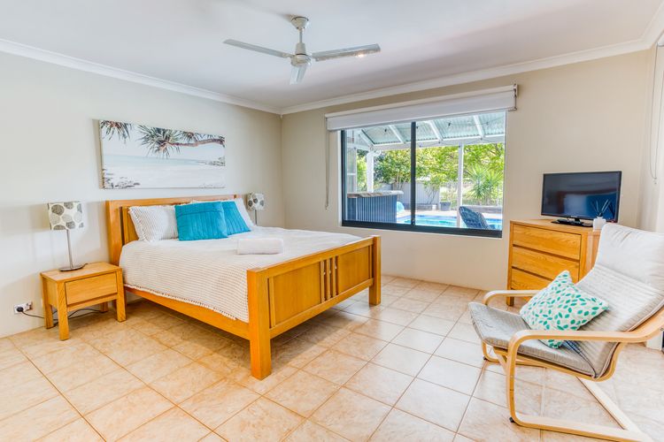 Pool and Putt Paradise