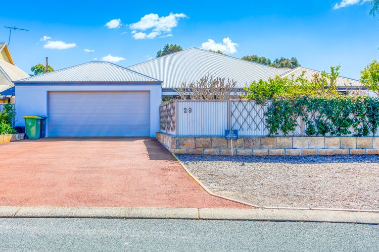 Pool and Putt Paradise