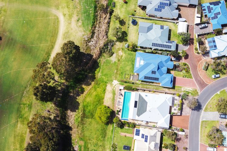 Pool and Putt Paradise