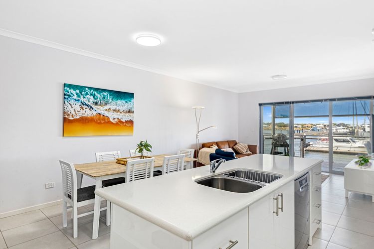 Marina View Port Geographe with WiFi