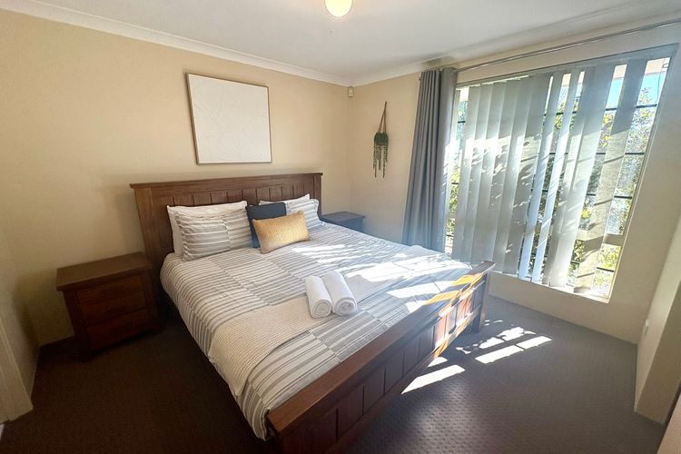 Holiday Retreat on Lorikeet