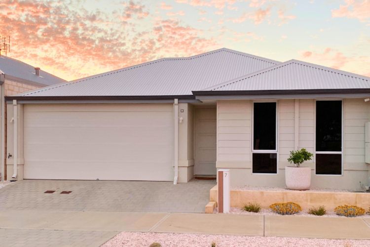 Coastal Family Retreat near Marina