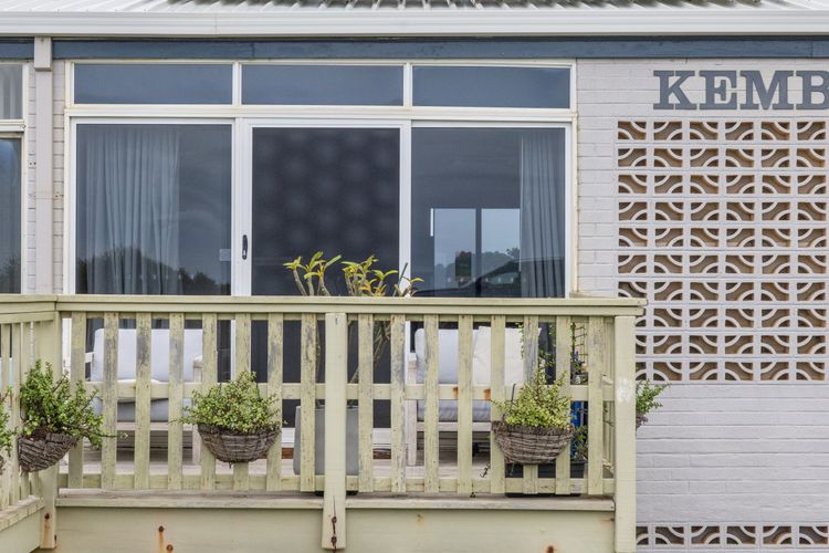 Ocean Views Coastal Retreat – Bunbury