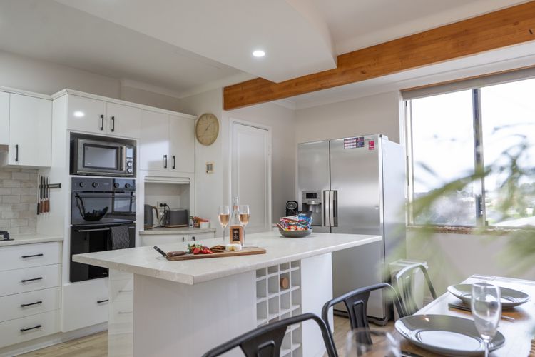 Ocean Views Coastal Retreat – Bunbury