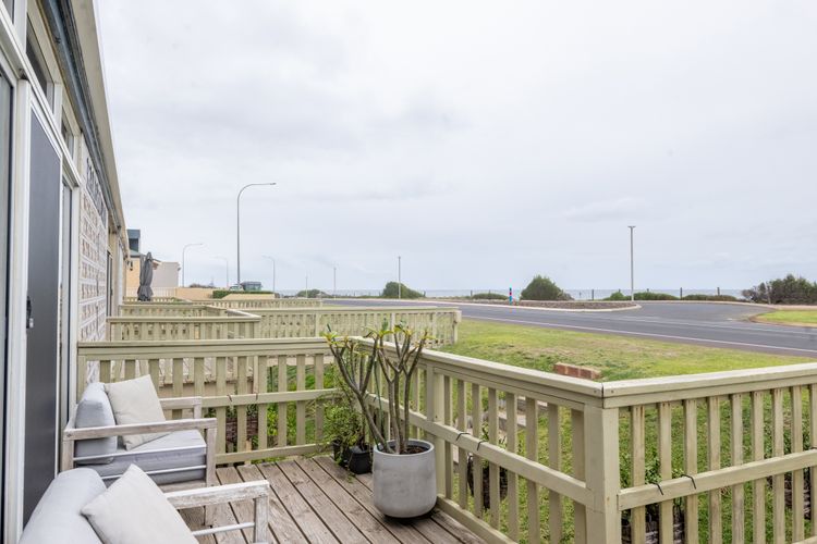 Ocean Views Coastal Retreat – Bunbury