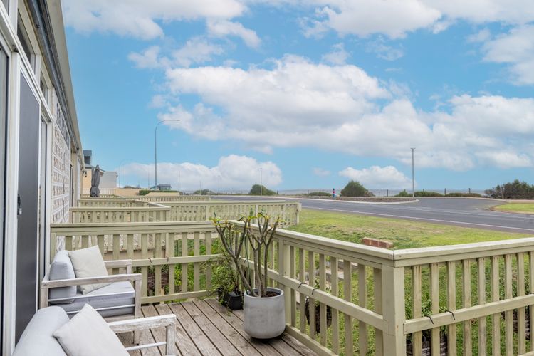 Ocean Views Coastal Retreat – Bunbury