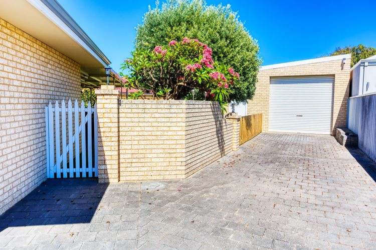 Ibis Rest Beach House