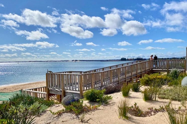 Sea Views Holiday Home- South Bunbury