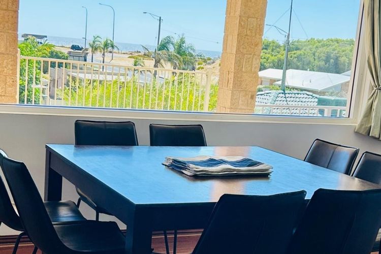 Sea Views Holiday Home- South Bunbury