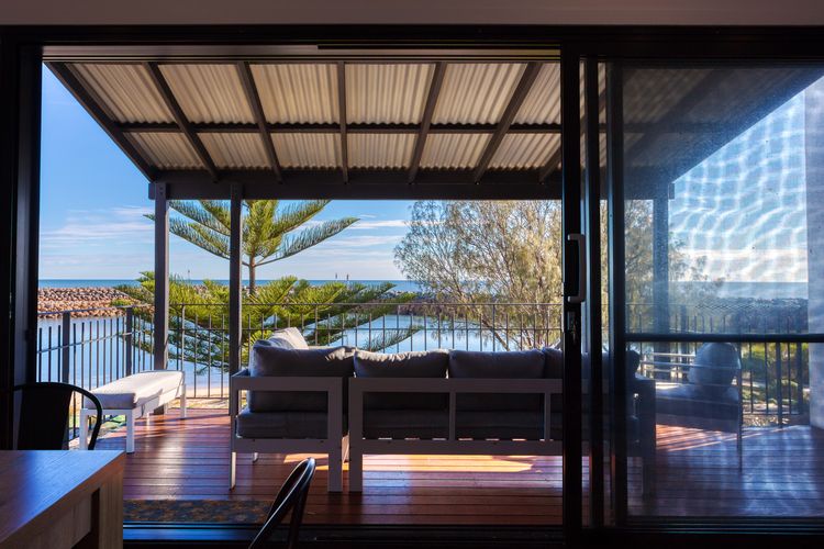 Beachfront Lagoon Retreat – Port Geographe