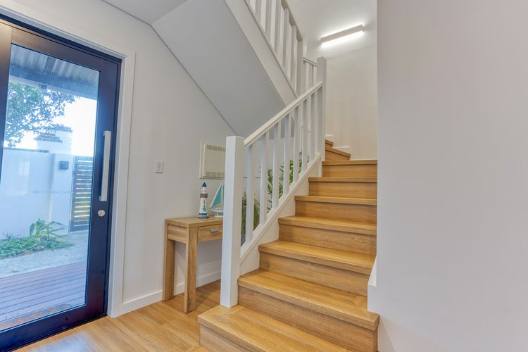 Beachfront Lagoon Retreat – Port Geographe