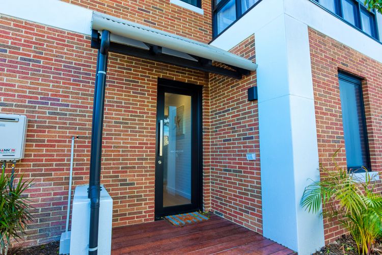 Beachfront Lagoon Retreat – Port Geographe