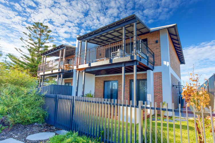 Beachfront Lagoon Retreat – Port Geographe