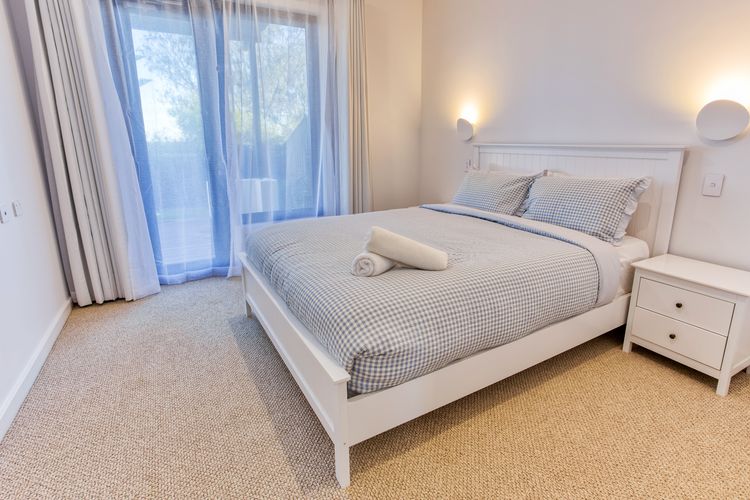 Beachfront Lagoon Retreat – Port Geographe