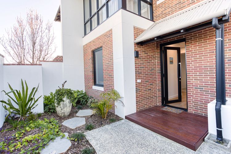 Port Geographe Beachfront Retreat