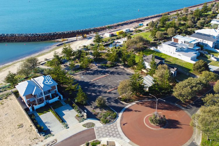 Port Geographe Beachfront Retreat