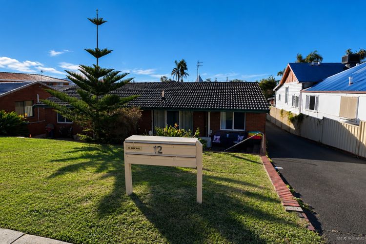 Peaceful Parkside Oasis Walk to Beach & CBD