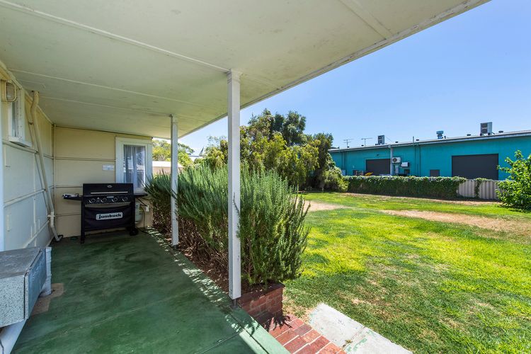 Busselton River Cottage with WiFi