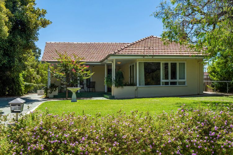 Busselton River Cottage with WiFi