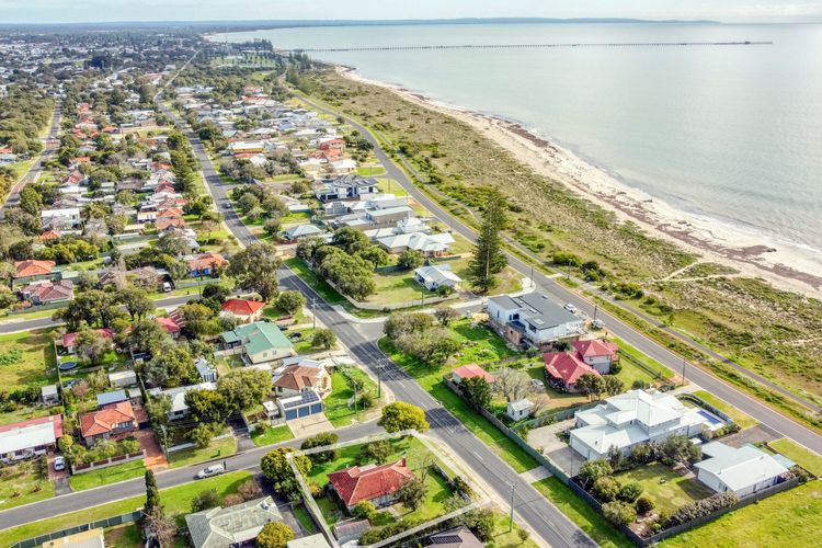 Family Beachside Shack