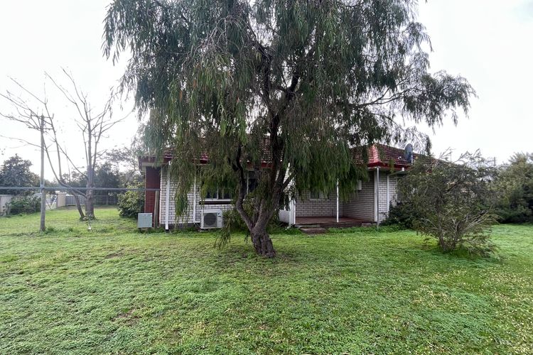 Family Beachside Shack