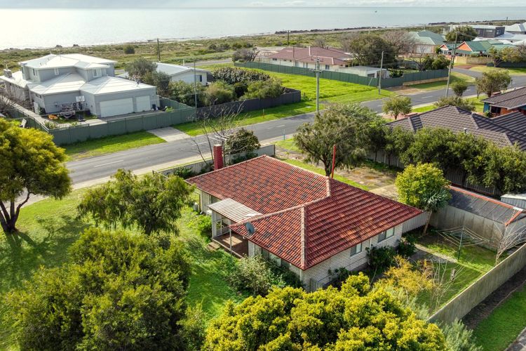 Family Beachside Shack