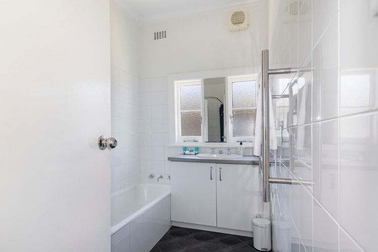 Fairbairn Beach House