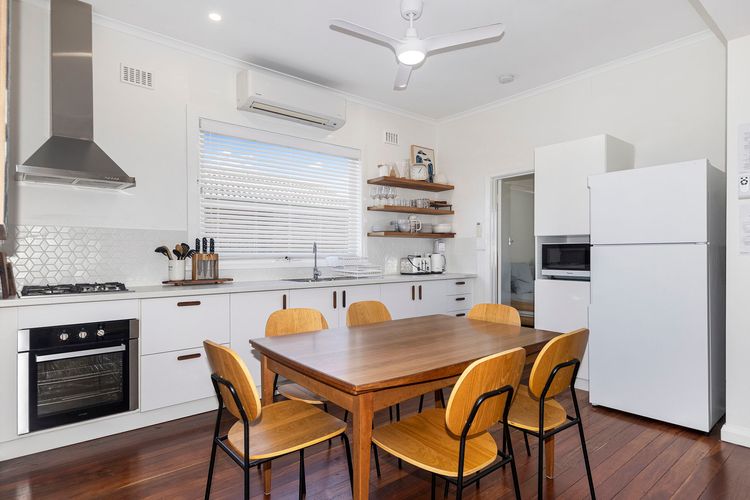 Fairbairn Beach House