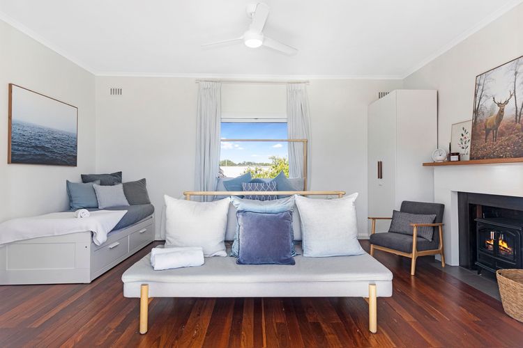 Fairbairn Beach House