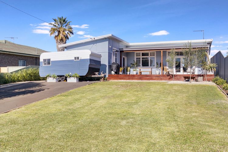 Fairbairn Beach House