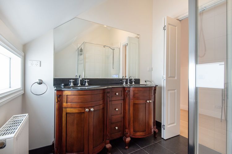 Master Ensuite