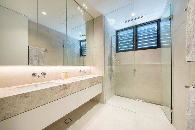 Main Bathroom