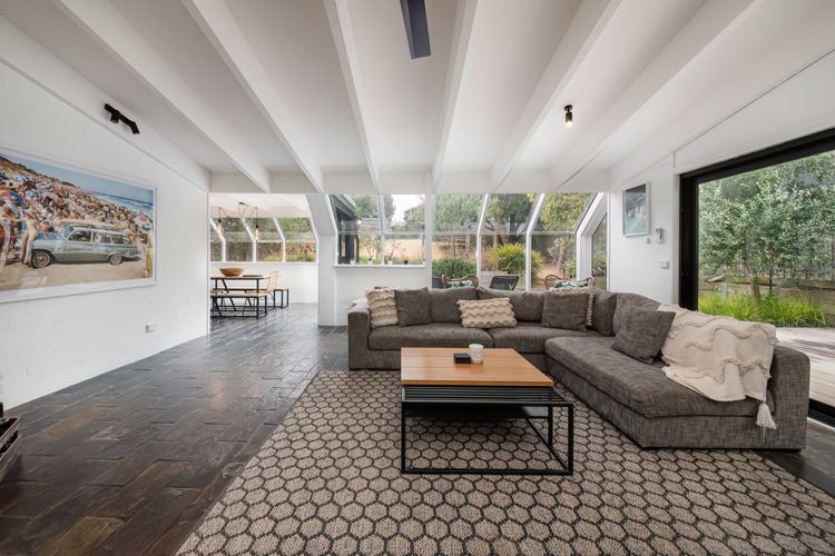 Light and bring living space leading out to out door entertaining 