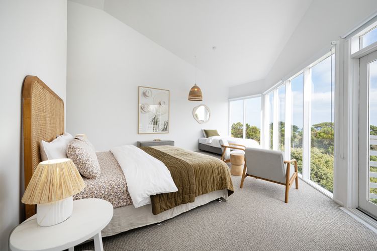 Bedroom five with queen bed and single bed sleeping 3 