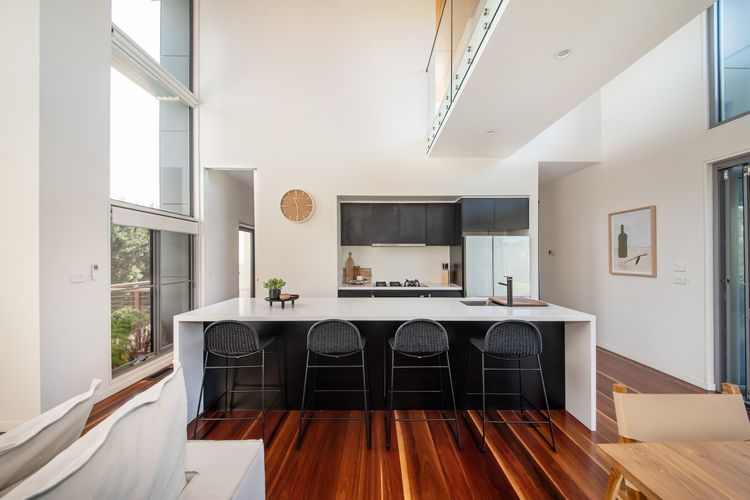 Kitchen Island Bench with 4 bar stools