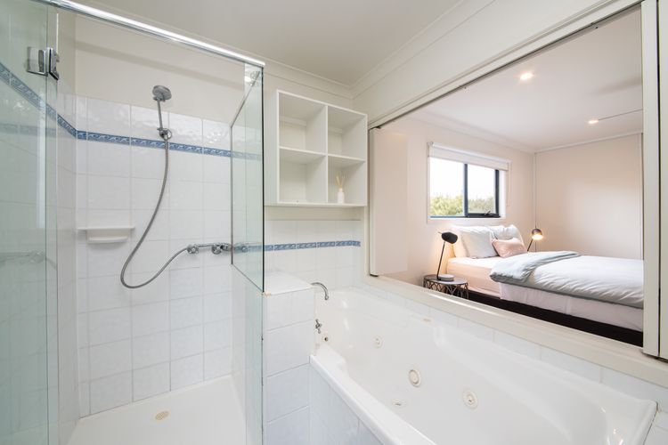 Master Ensuite