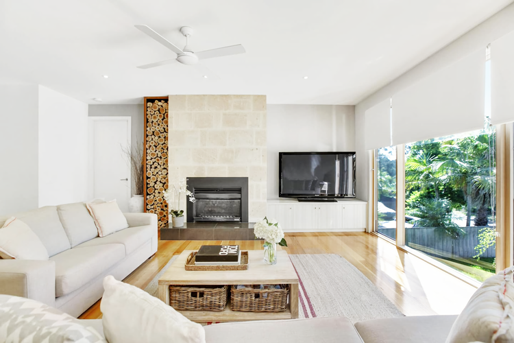 Upstairs lounge
