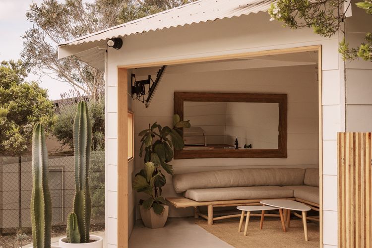 Pool house