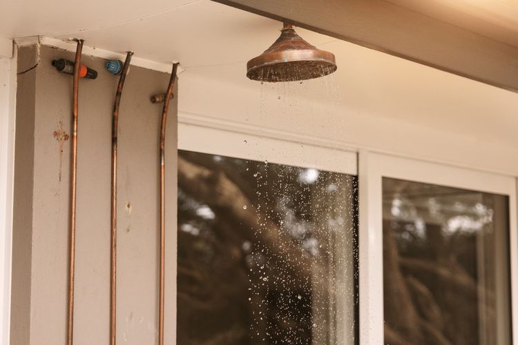 Outdoor rain shower