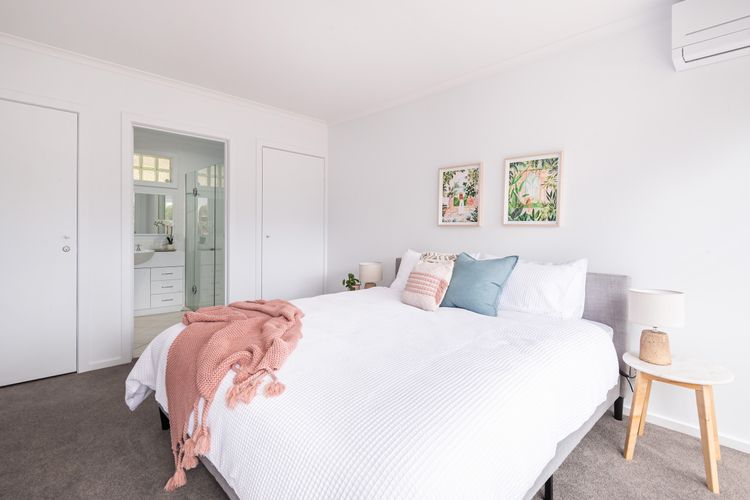 Master with king bed and ensuite 