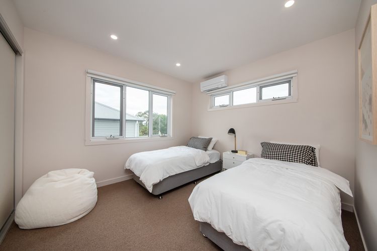 Bedroom 3 with two single beds
